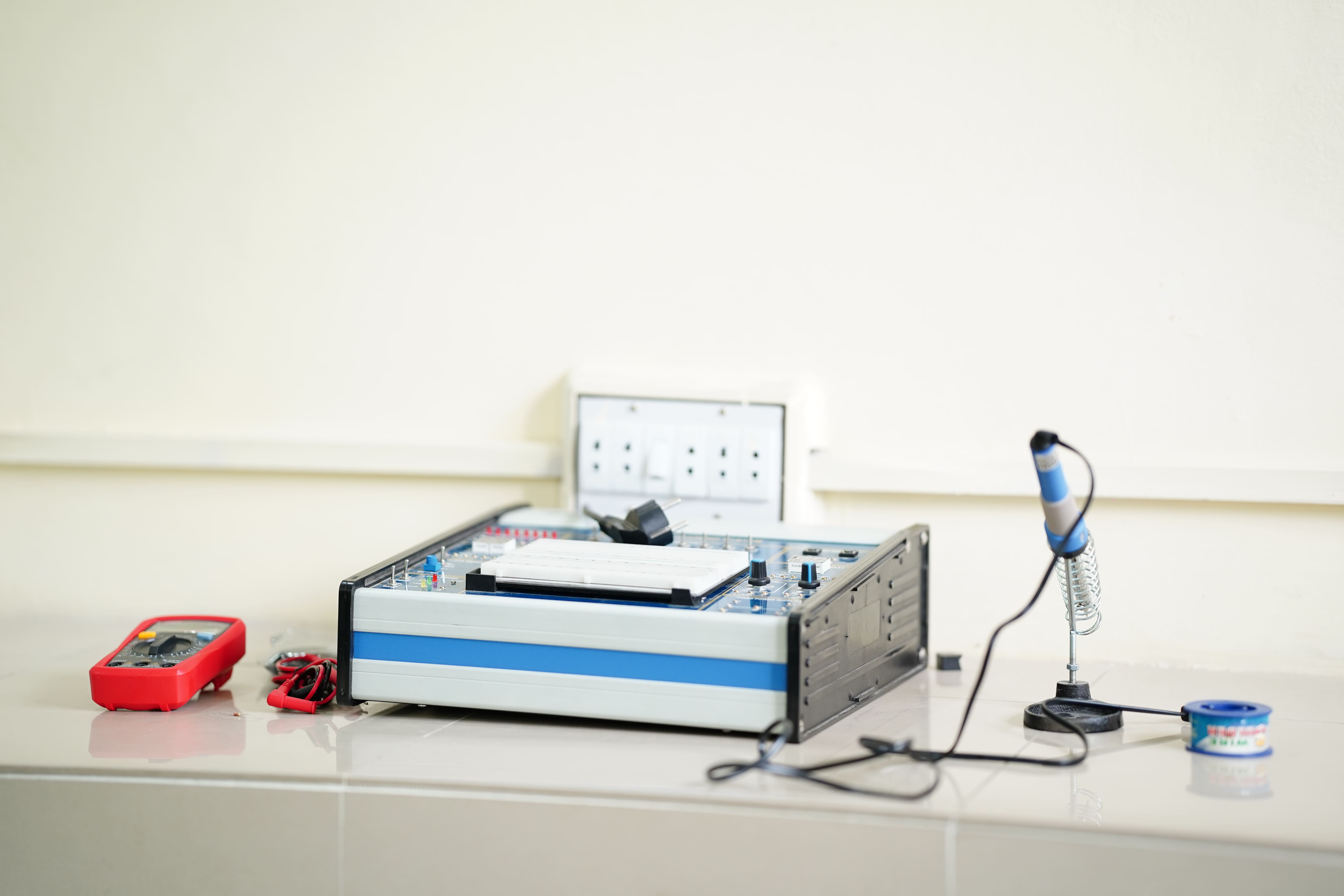 Electronics Lab